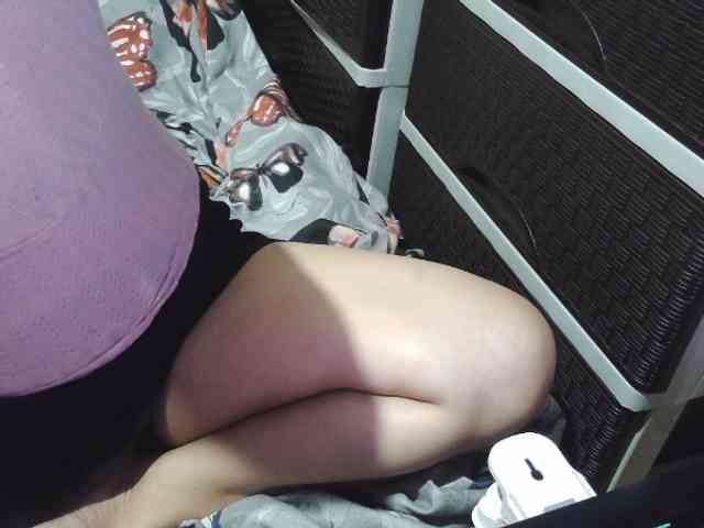 Cassiee webcam