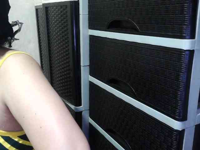 Cassiee webcam