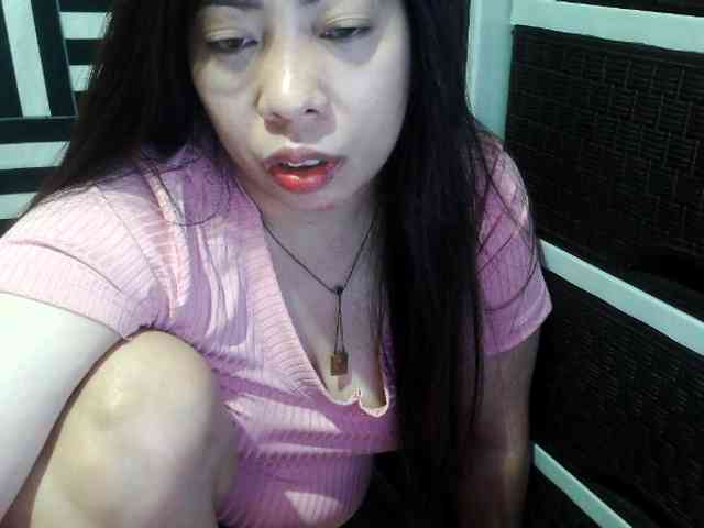 Cassiee webcam
