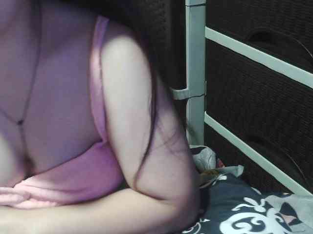 Kazzandra webcam