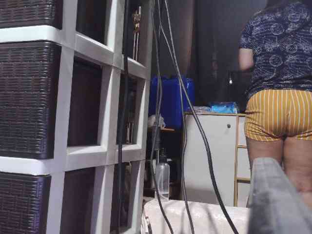 Cassiee webcam