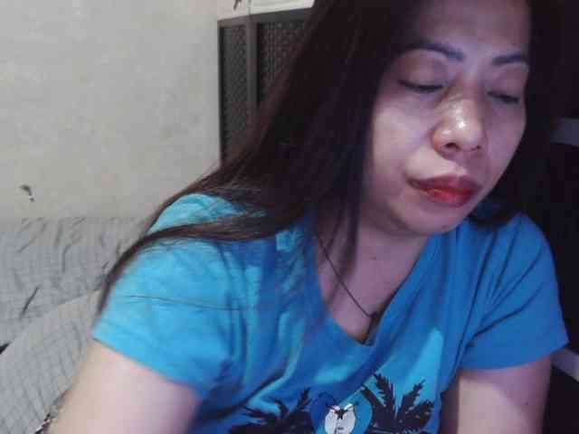 Cassiee webcam
