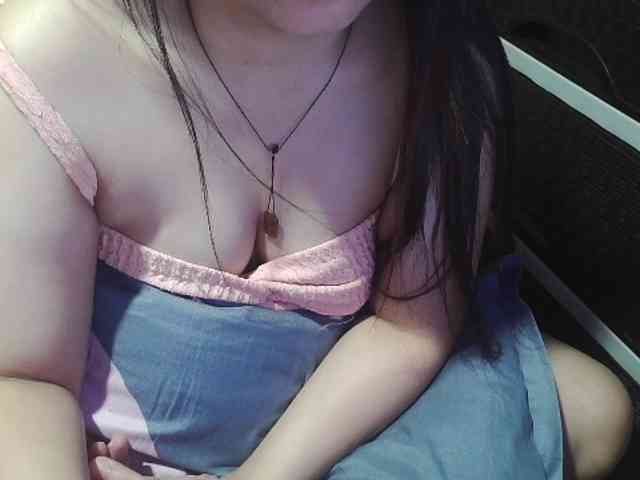 Kazzandra webcam