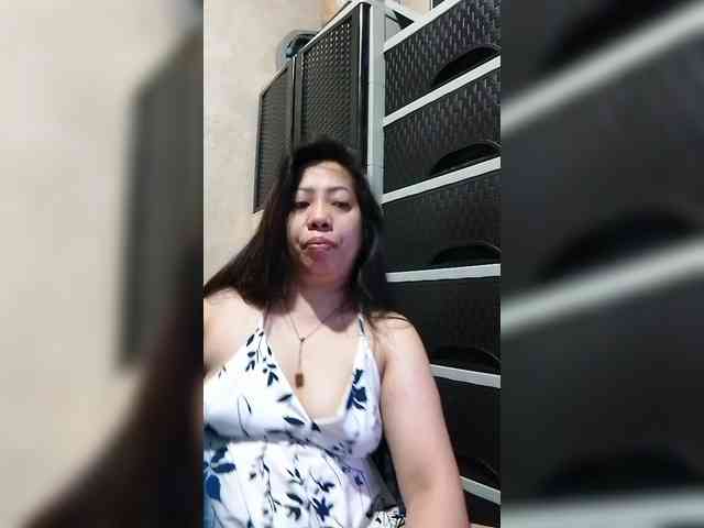 Cassiee webcam
