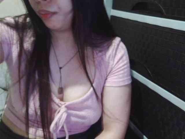 Cassiee webcam