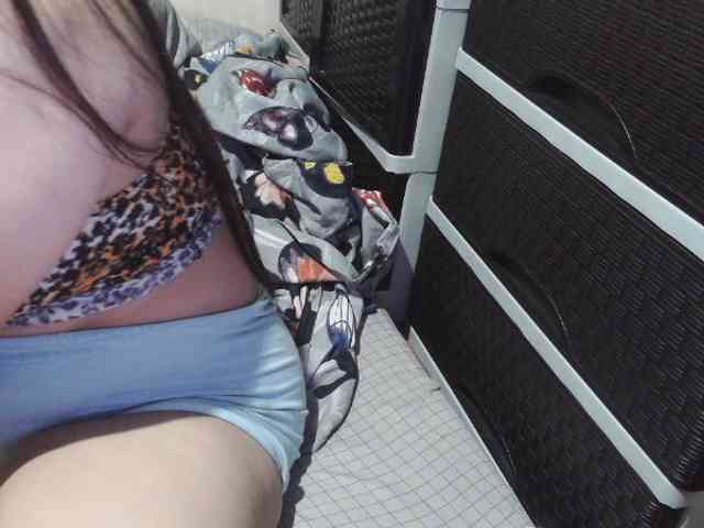 Cassiee webcam