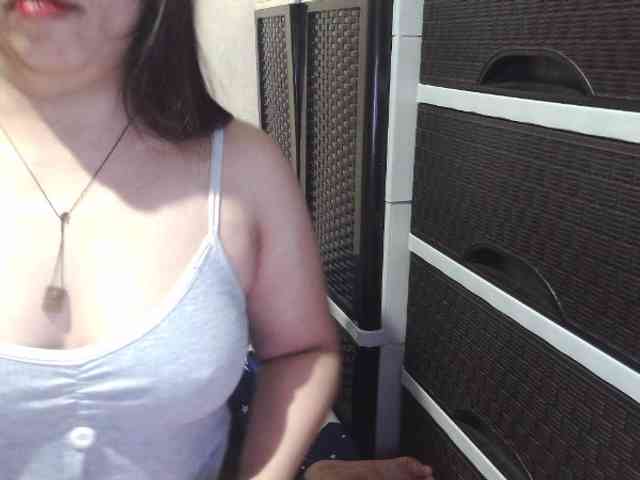 Cassiee webcam