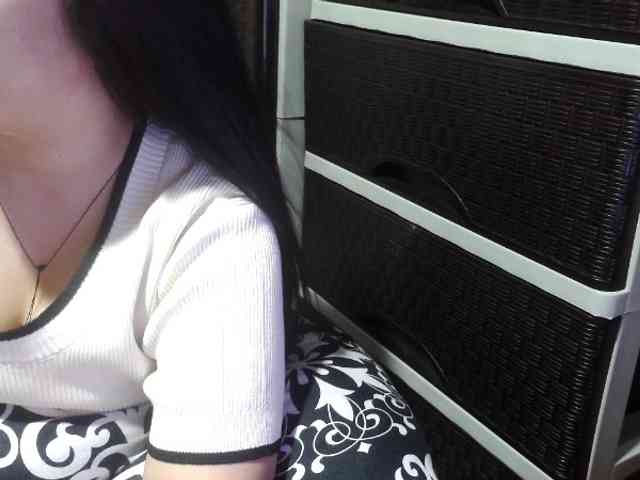Kazzandra webcam