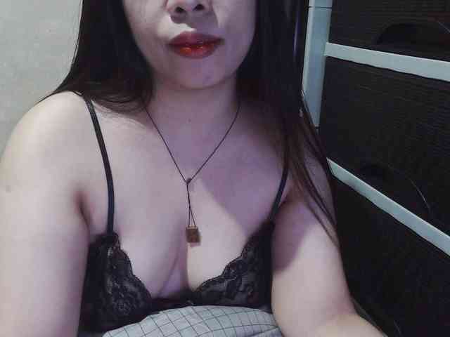 Cassiee webcam