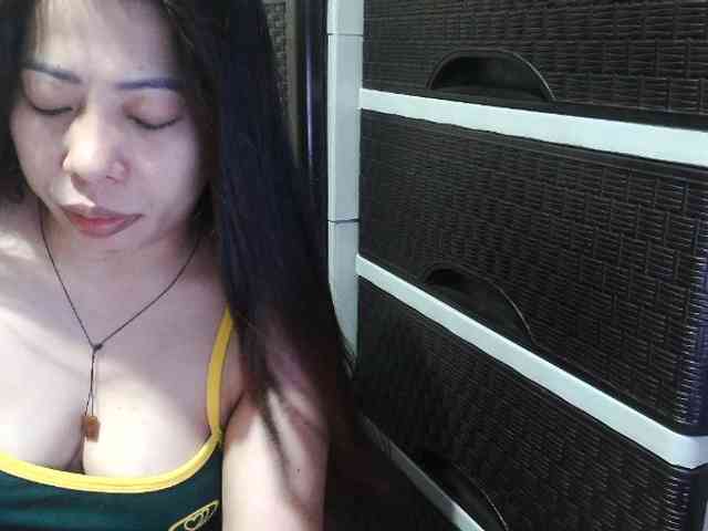 Cassiee webcam