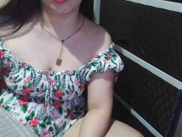 Cassiee webcam