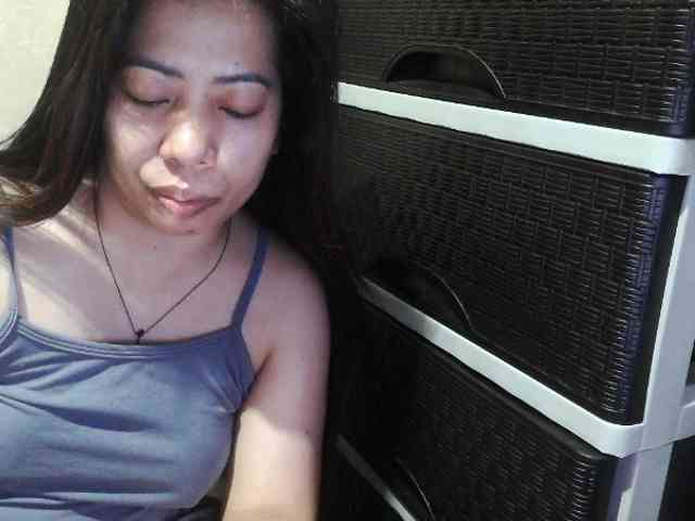 Cassiee webcam