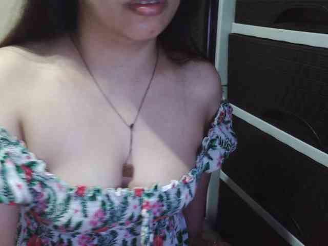 Cassiee webcam