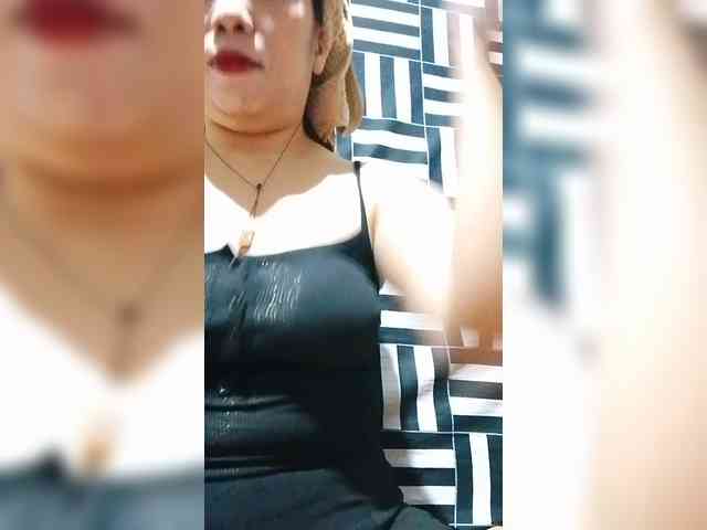 Cassiee webcam