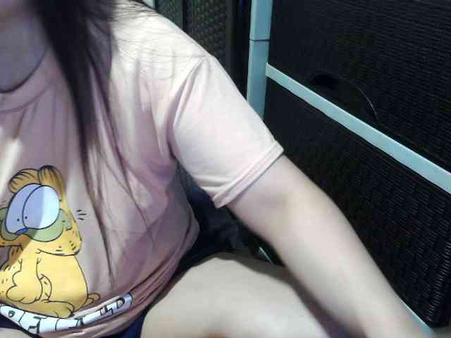 Cassiee webcam