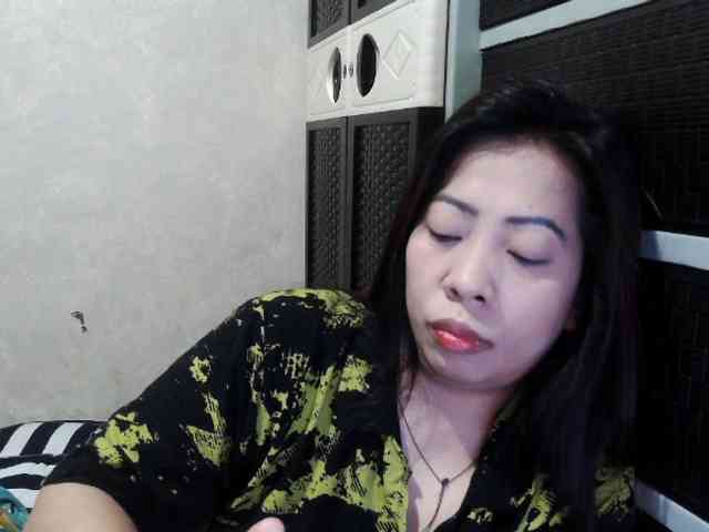 Cassiee webcam