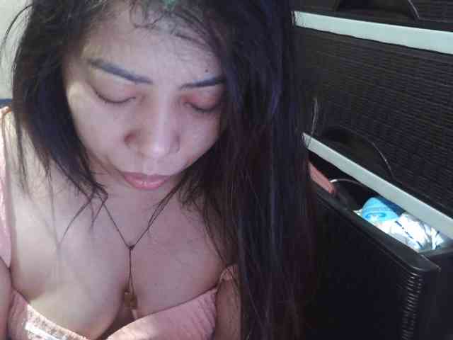 Cassiee webcam