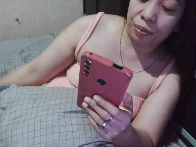 Cassiee webcam