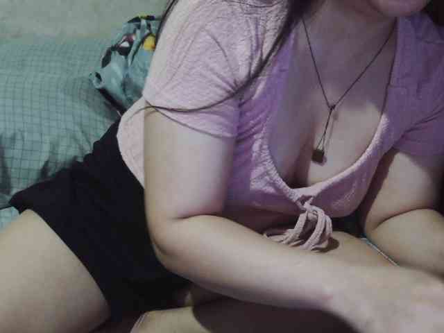 Cassiee webcam