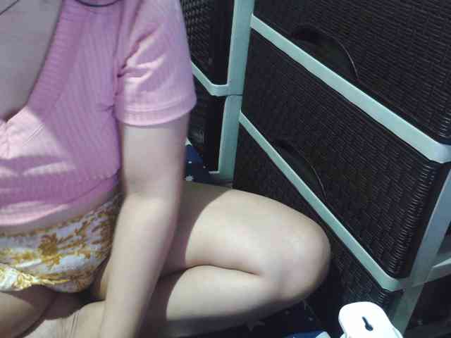 Cassiee webcam