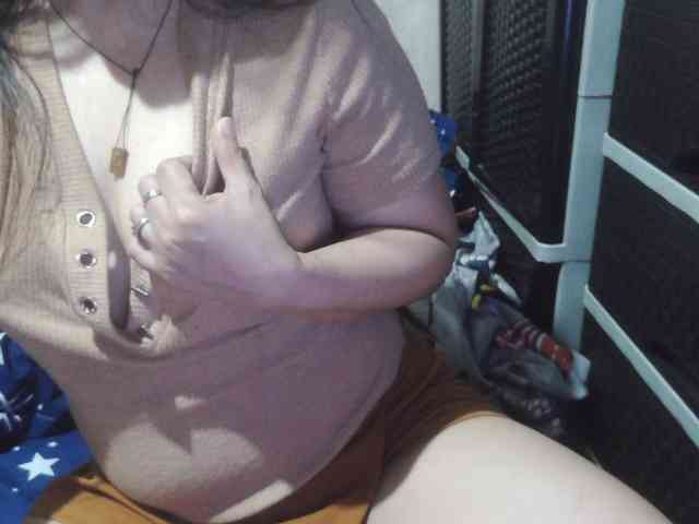 Cassiee webcam