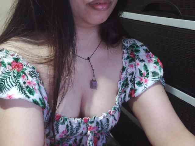 Cassiee webcam