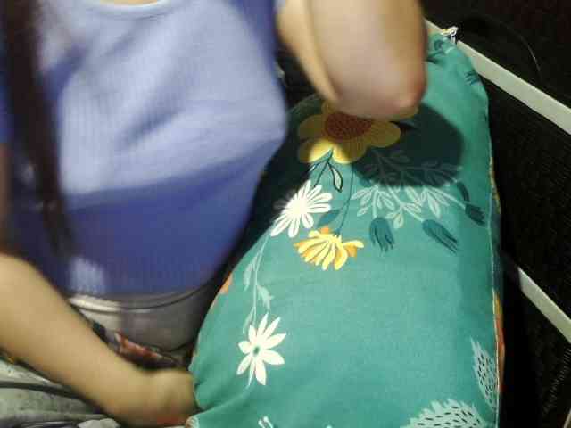 Cassiee webcam