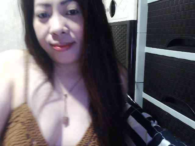 Cassiee webcam