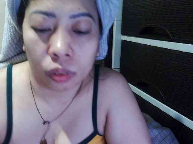 Cassiee webcam