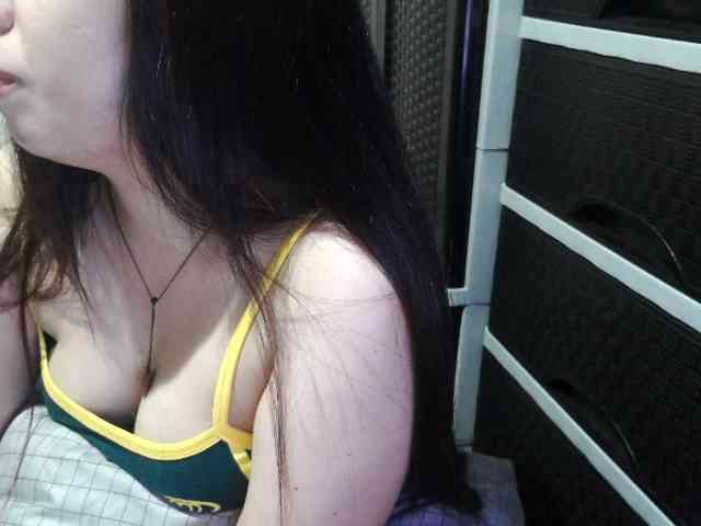 Cassiee webcam