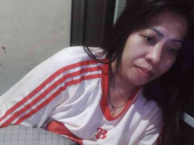 Cassiee webcam