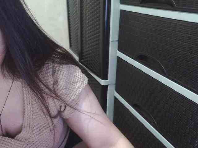 Cassiee webcam