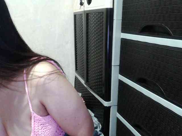 Cassiee webcam