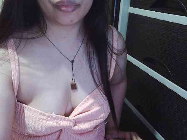 Cassiee webcam
