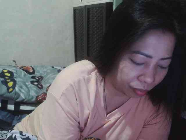 Cassiee webcam