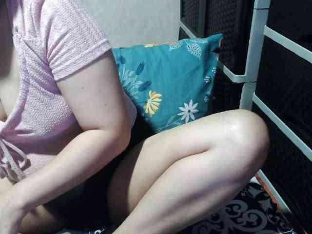 Cassiee webcam