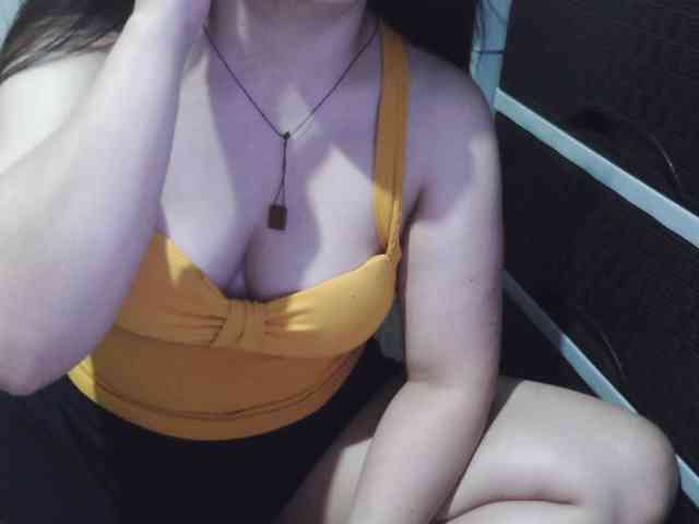 Cassiee webcam
