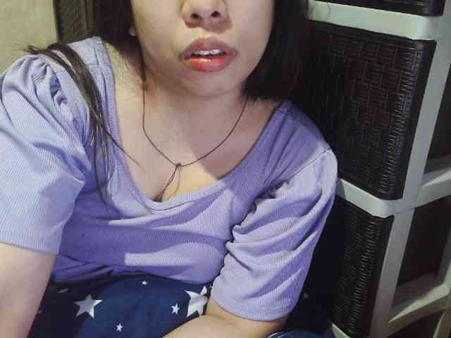 Cassiee webcam