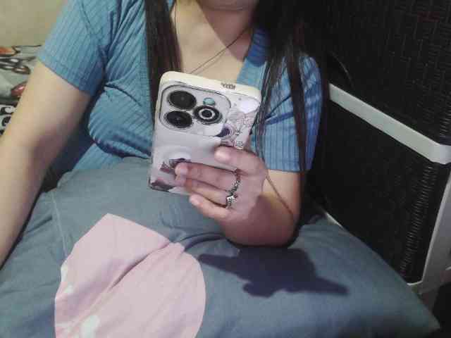 Cassiee webcam