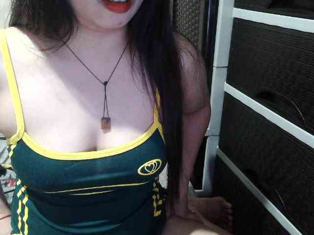 Cassiee webcam