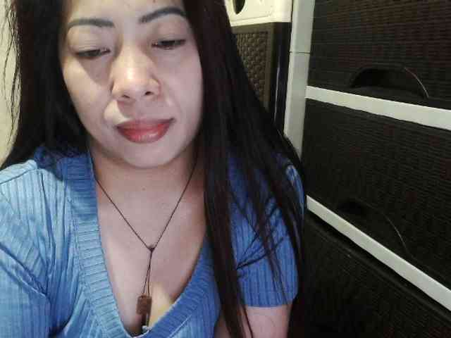 Cassiee webcam