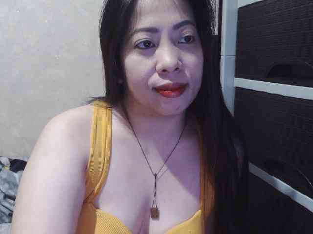 Cassiee webcam
