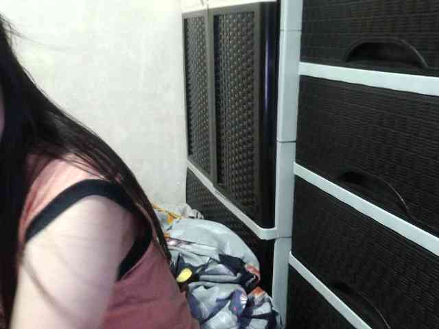Cassiee webcam