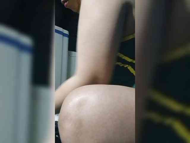 Cassiee webcam