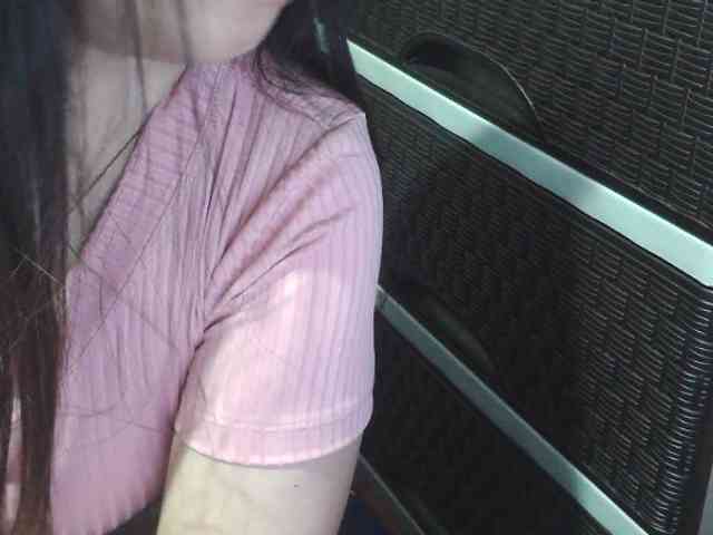 Cassiee webcam