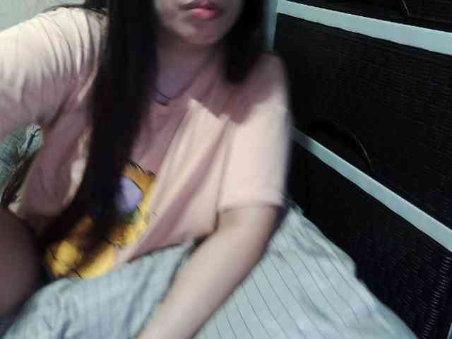 Cassiee webcam