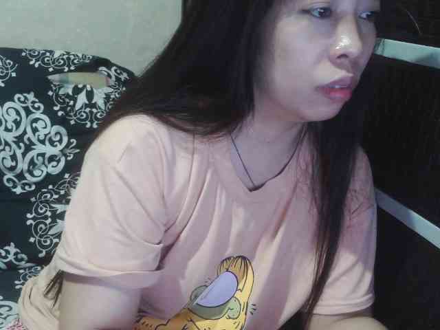 Cassiee webcam