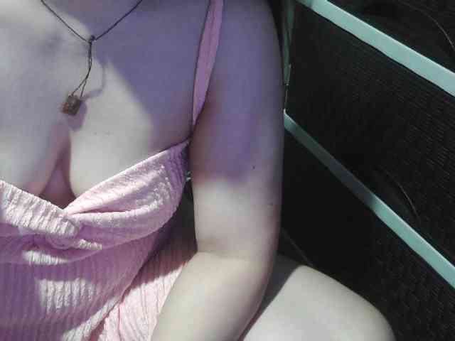 Kazzandra webcam