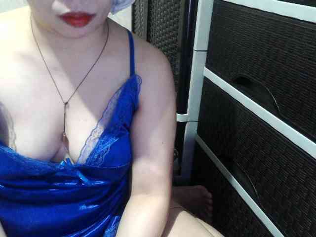 Cassiee webcam
