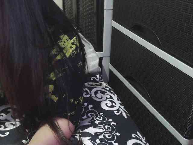 Cassiee webcam